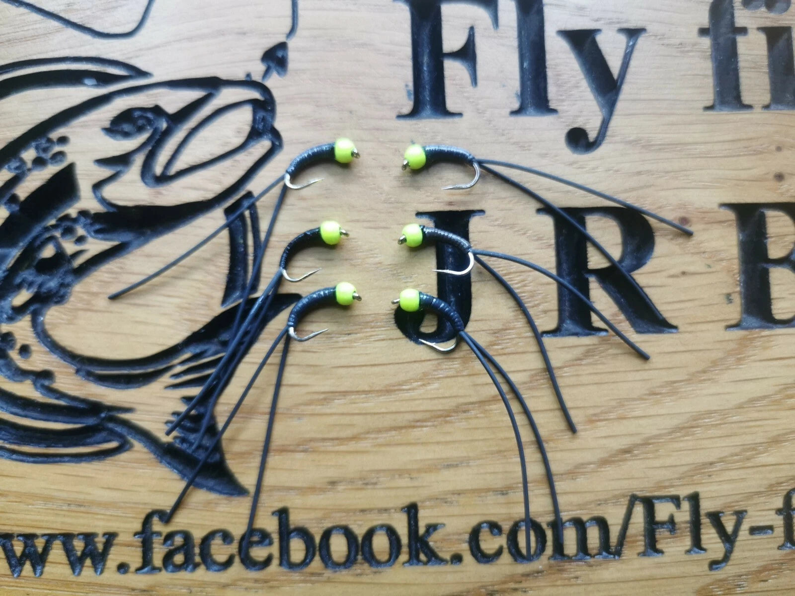 6 x VIVA FLEXI-FLOSS STALKING BUG ,LURES,TROUT FLIES, BUZZERS SIZE 12