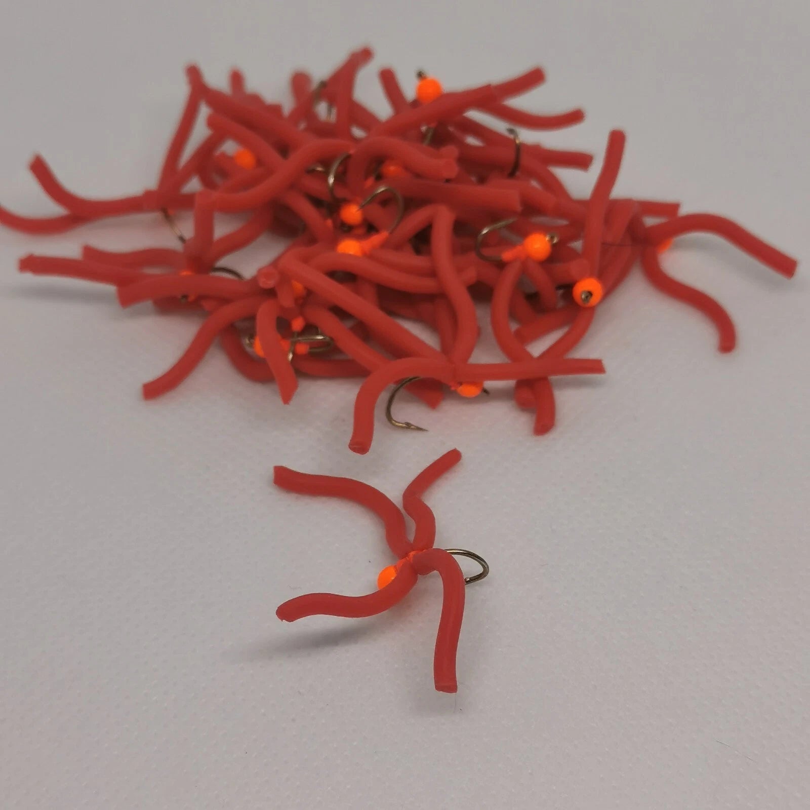 6 x Red Squirmy size 10 Can of squirmy